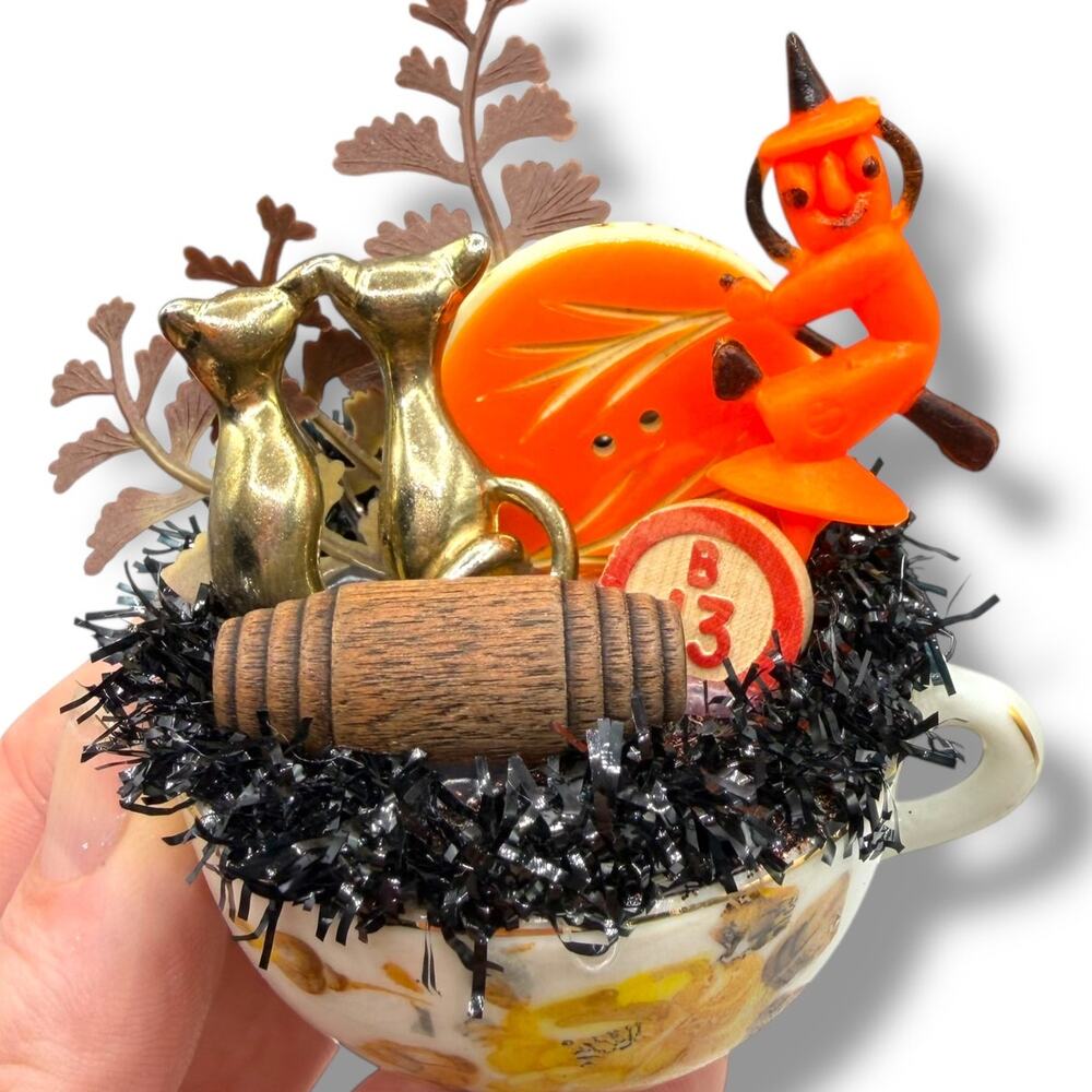 Halloween Scaredy Cat Assemblage Display Vintage Mini Teacup